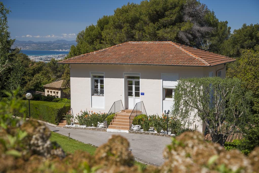 滨海自由城Domaine Du Mont Leuze别墅 外观 照片